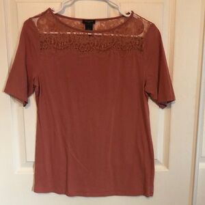 ANN TAYLOR Rose Lace Neckline Short Sleeve T-Shirt Medium
